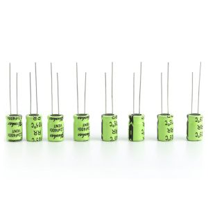Long life electrolytic capacitor with high power and high precision
